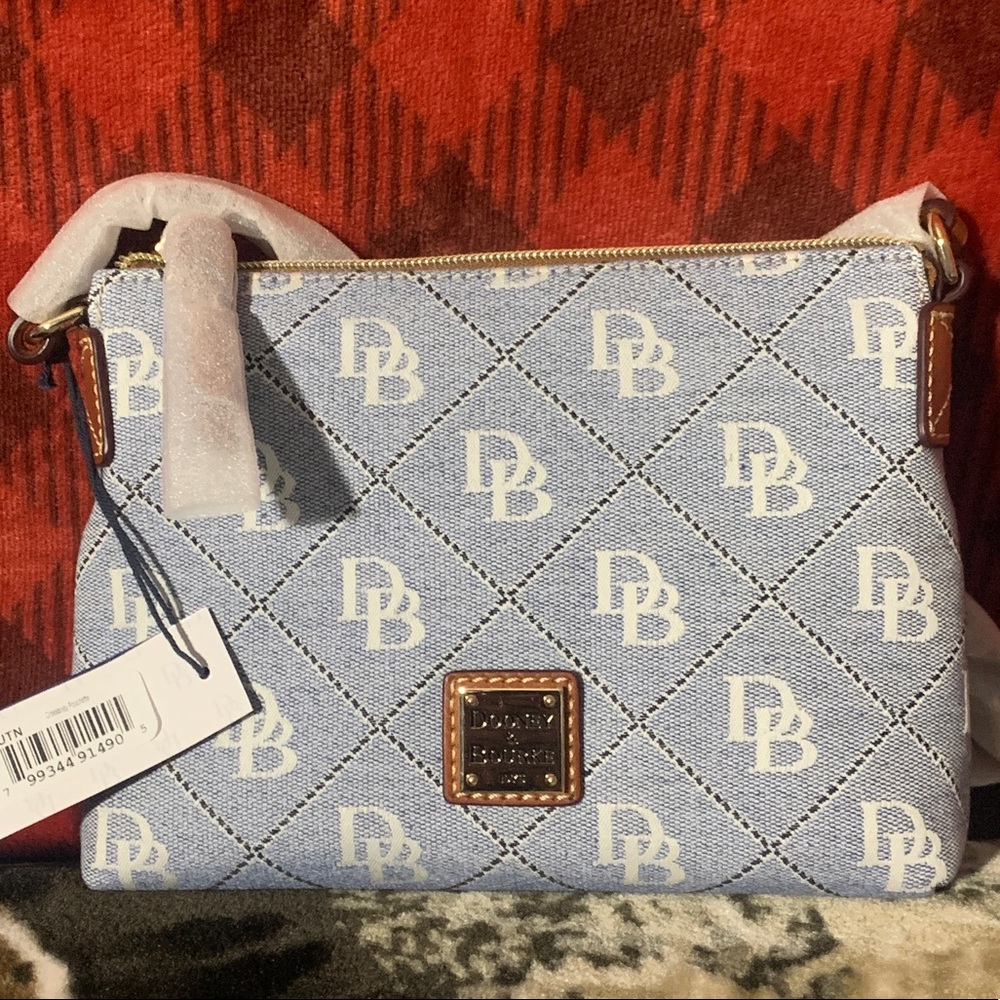Dooney & Bourke cross body bag💅🏽